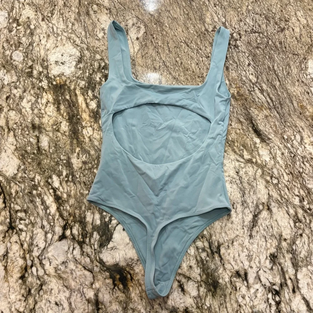 Babaton Open Back Tank Top Bodysuit - Picture 3 of 4